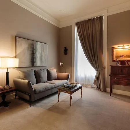 Hotel Dear Valmor Palace