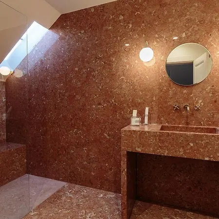 Dear Valmor Palace